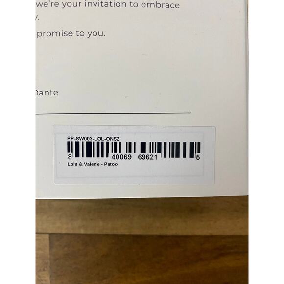 NIB Posh Peanut Blue White Heart Lips Lola & Valerie Valentines Patoo Blanket - Picture 6 of 6